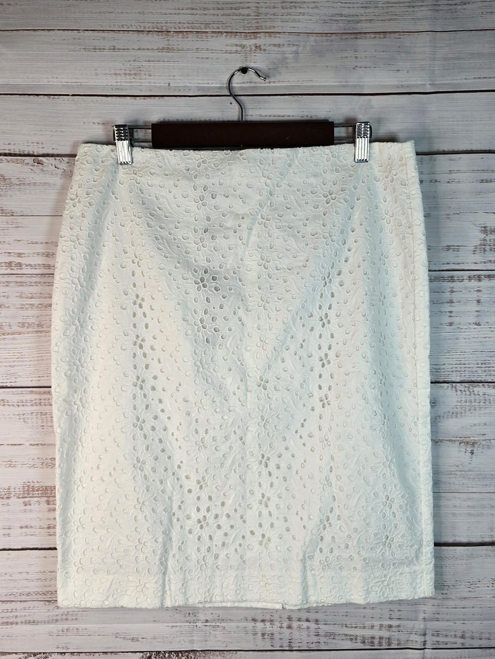 Talbots White Eyelet Embroidered Cotton Skirt Size 12 NWT